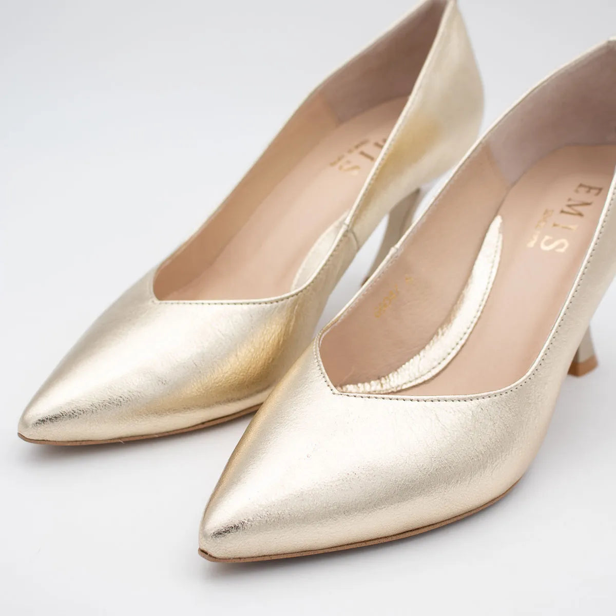 EMIS Gold Court Shoe (Metallic Finish) – S6047/206