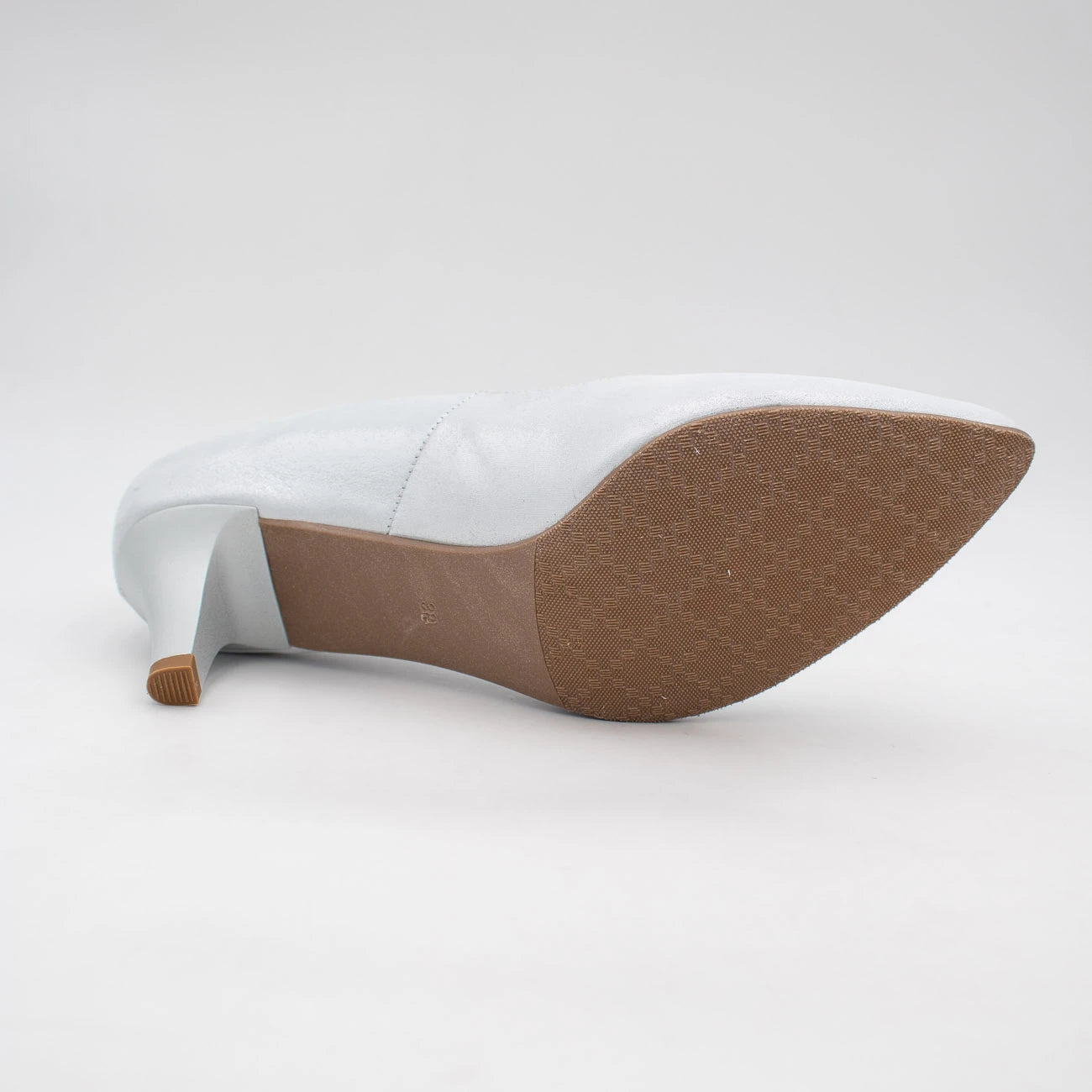 EMIS Silver Court Shoe (Wide Fit) – S7053/F219