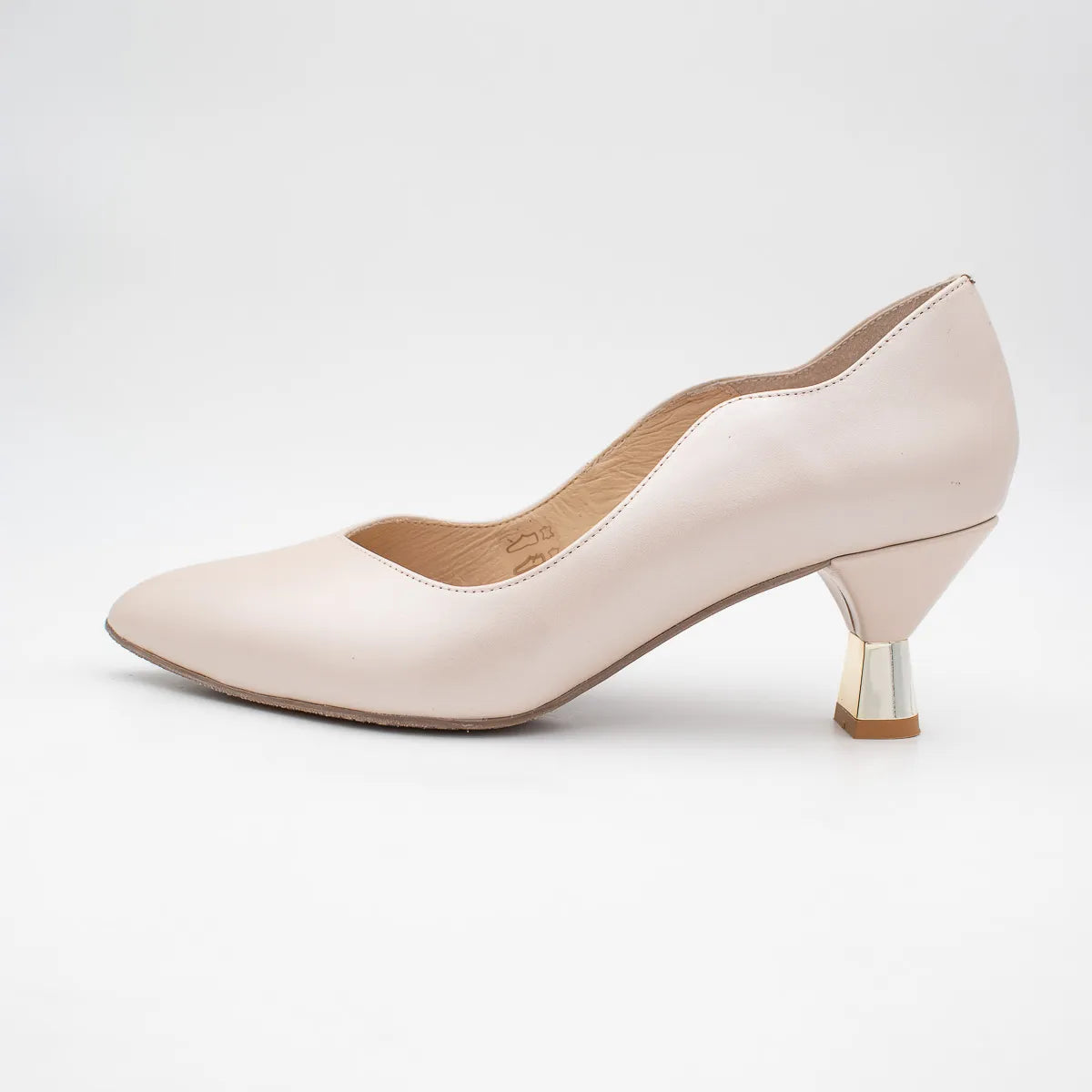 EMIS Beige Court Shoe (Wide Fit) – S8054/F226o