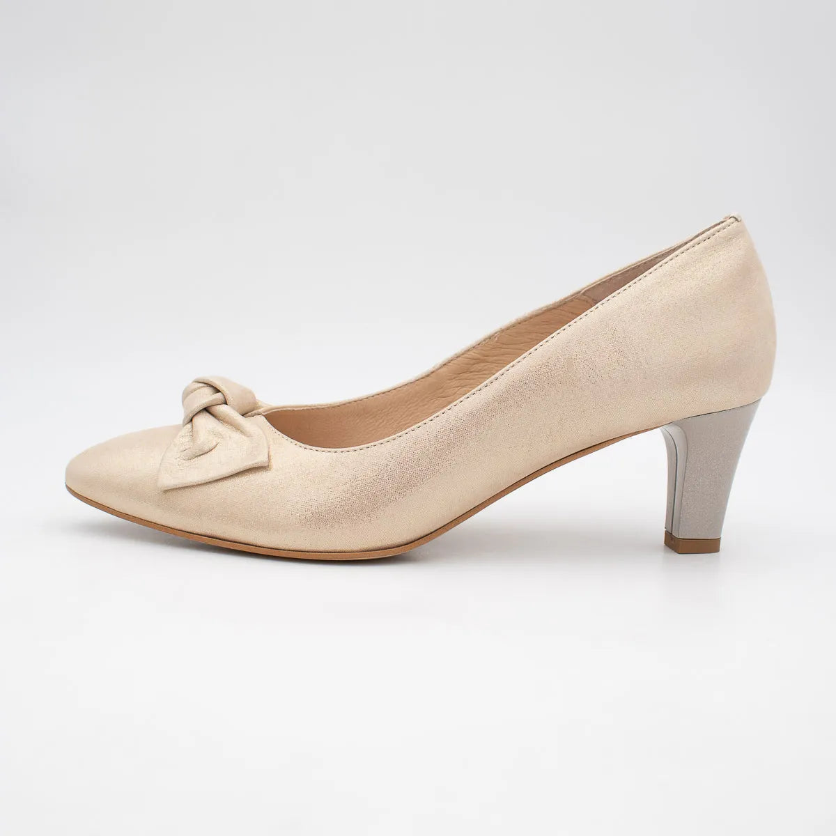 EMIS Gold Court Shoe (Wide Fit) – S8463/024