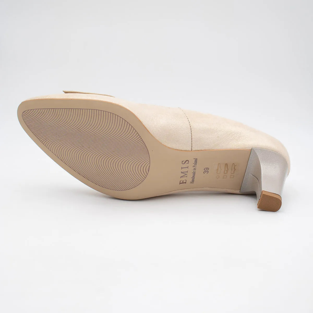 EMIS Gold Court Shoe (Wide Fit) – S8463/024