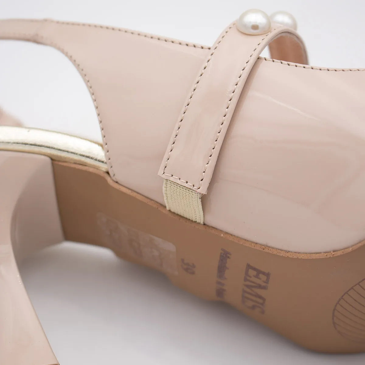 EMIS Beige Shoe (Wide Fit) – SL8469/206