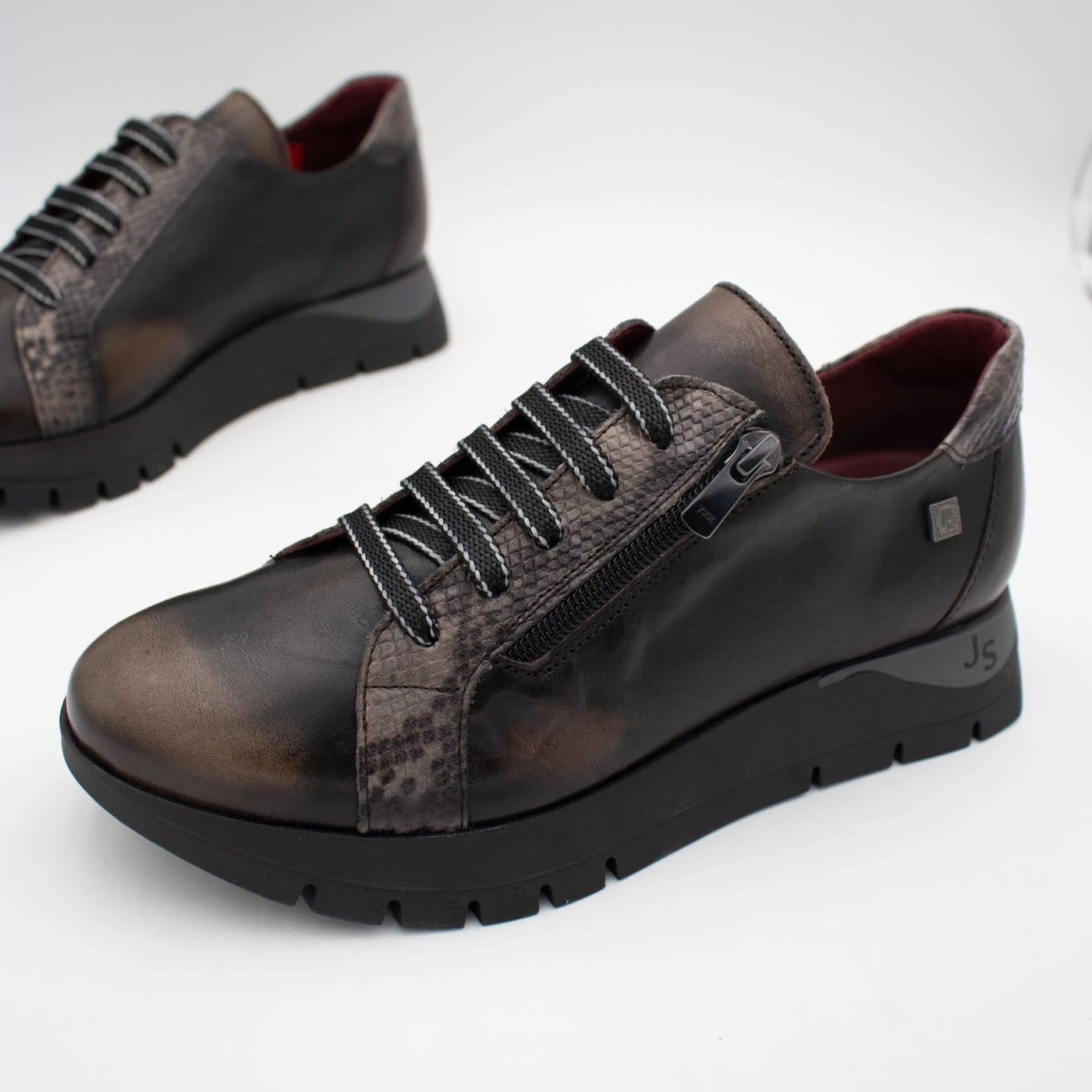 Jose Saenz Belén Black & Grey Snake Detail Leather Trainers