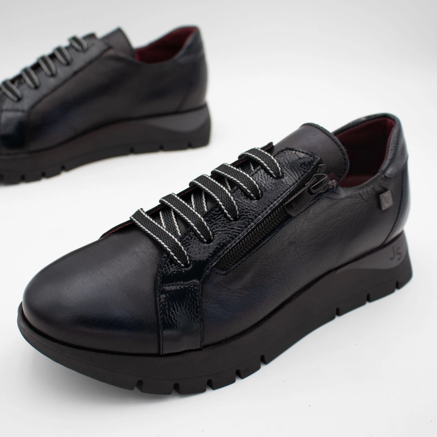 Jose Saenz Belén Navy Leather Zip Trainers