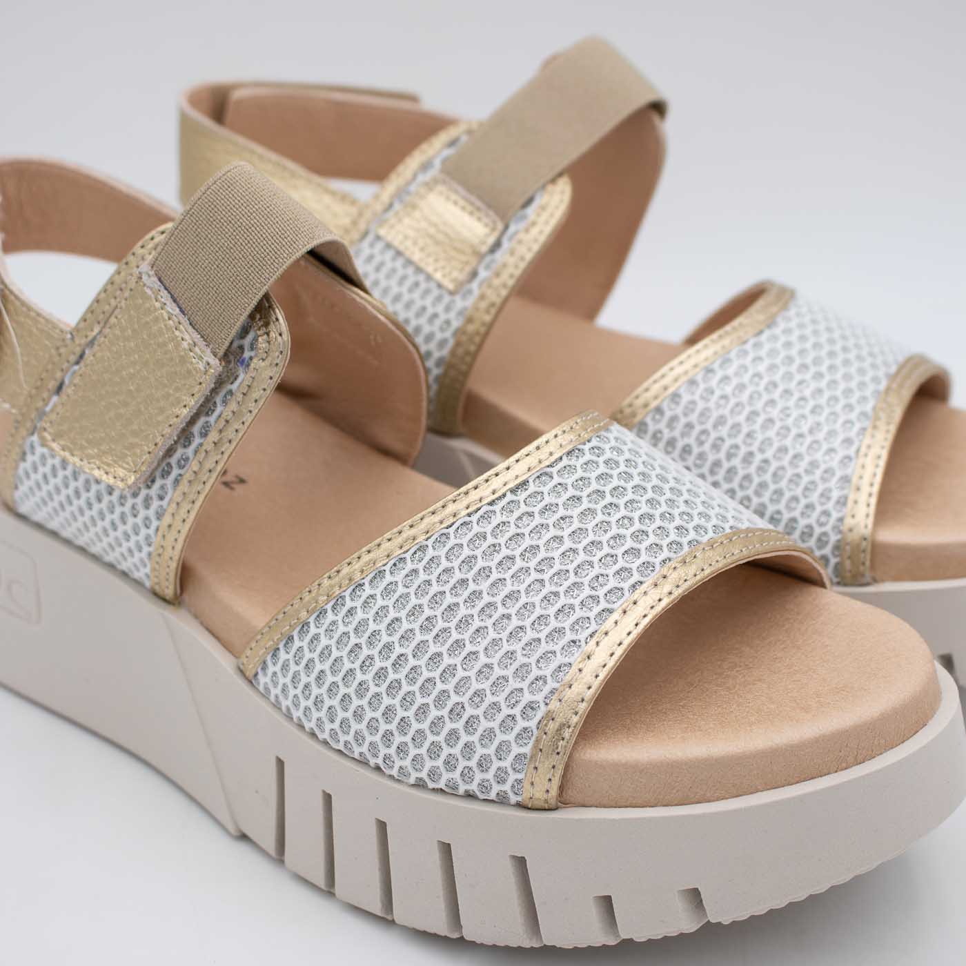 Jose Saenz Gold White Sandal (Wide Fit) – 4235 CHAMPAGNE/BLANCO