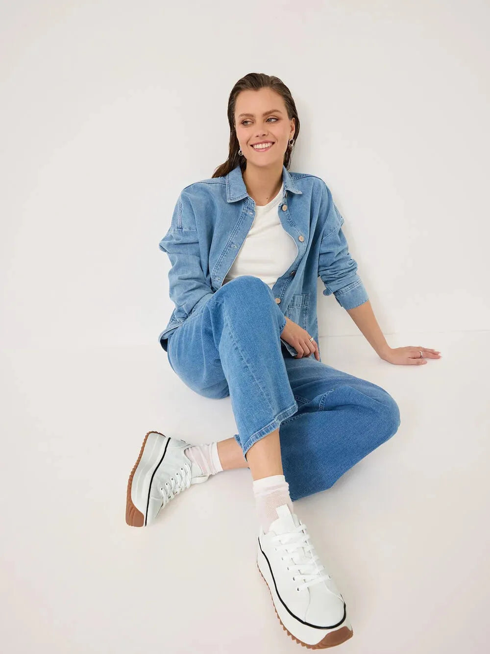 Tamaris White Lace-Up Runner – Chunky Sole & Gum Outsole - Leavys Shoes