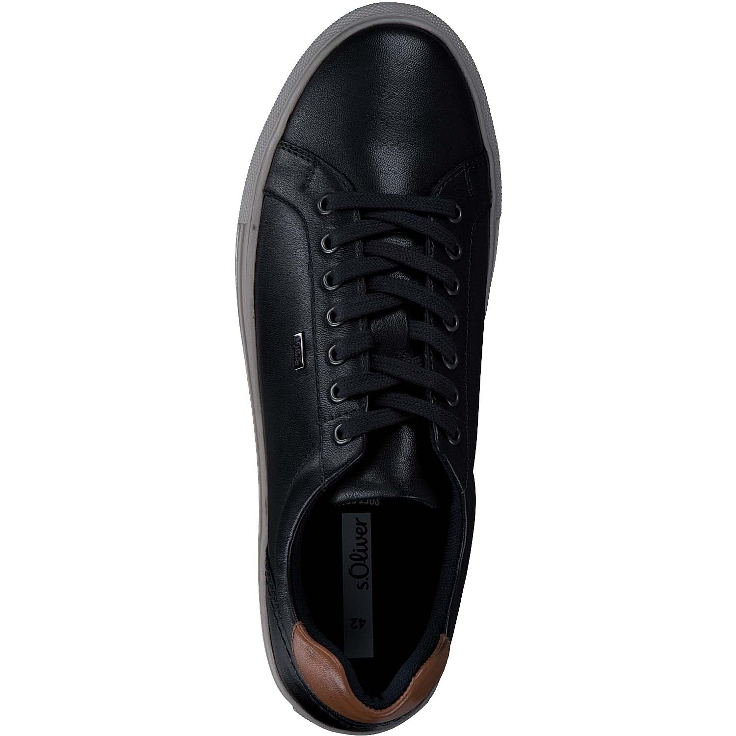 Front view of the S. Oliver Men's Navy Flat Sole Runner.