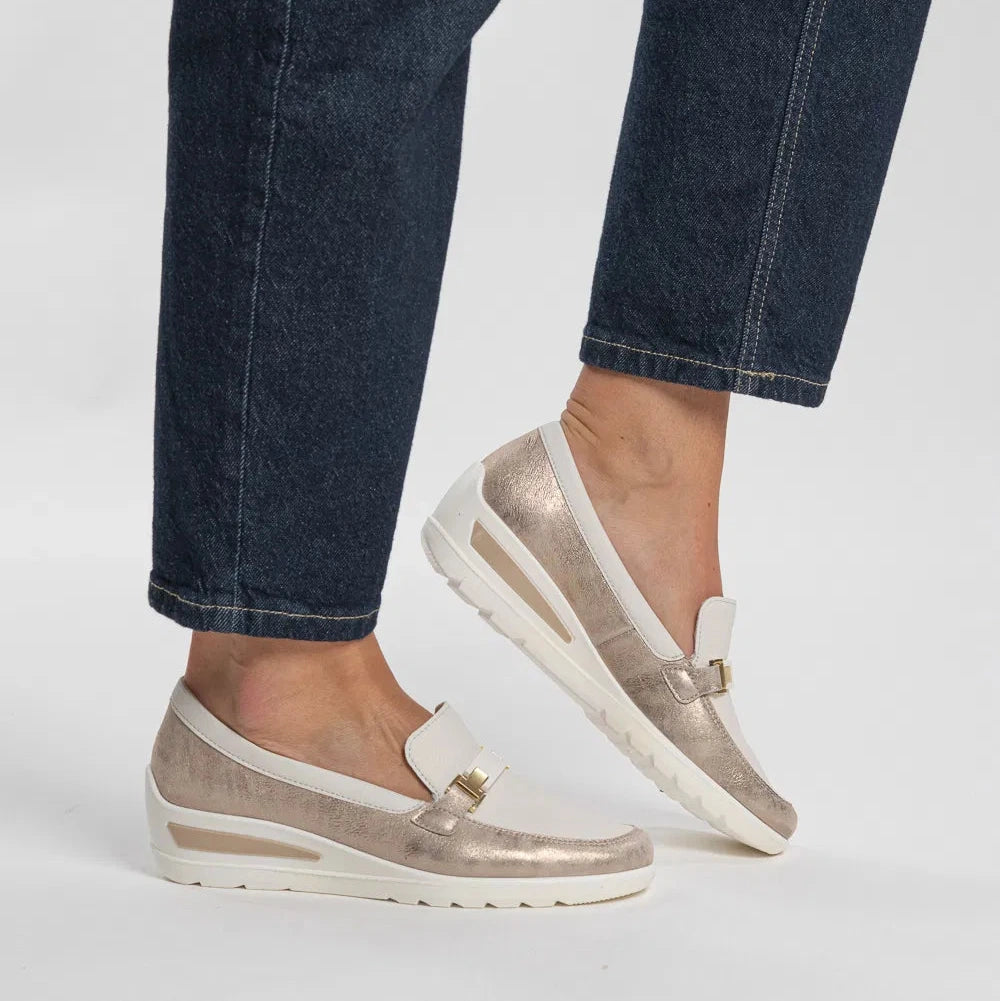 Ara Shell Cream Court Shoe (Wide Fit) Zürich