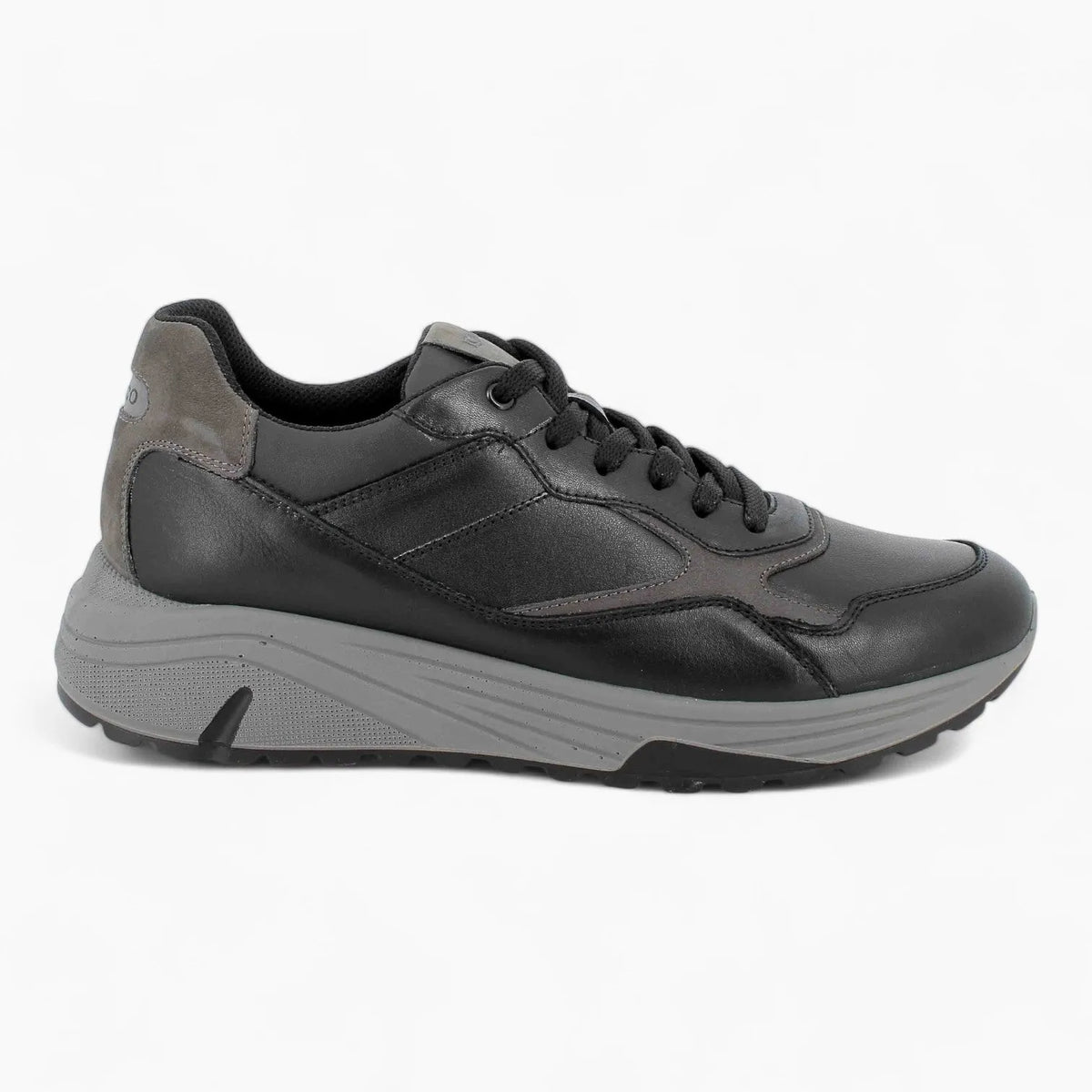 IGI &amp; Co Men&#39;s Black Leather Runner Shoes – Memory Foam &amp; Shock-Absorbing Sole - Leavys Shoes