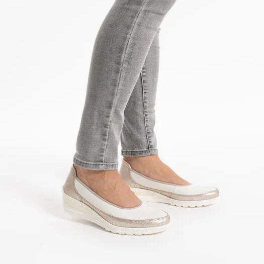 Ara Zürich Cream Court Shoes with Wedge Sole - Leavys Shoes