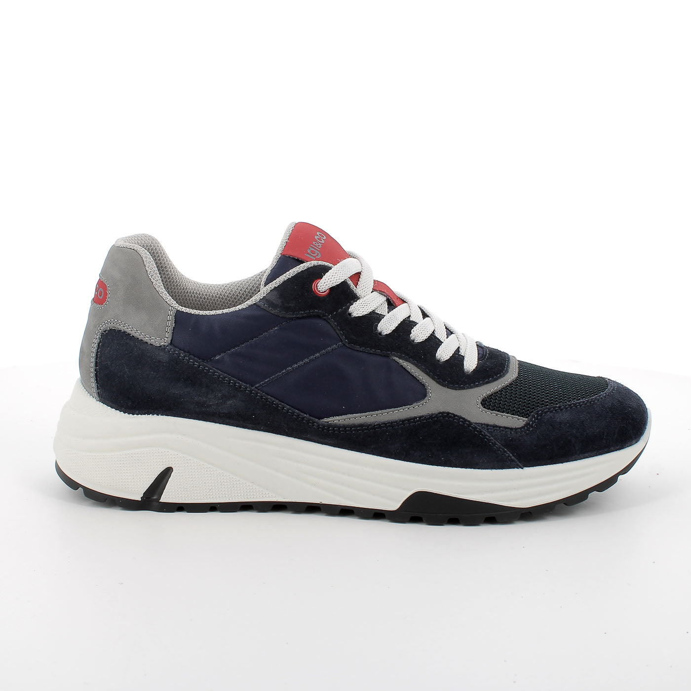 Igi & Co Men's Navy Runner Shoes with Red Accents and Memory Foam Insole