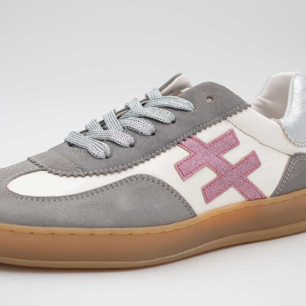 Another Trend ICONIC II Grey White and Silver Trainer (Metallic Logo) - A032C100