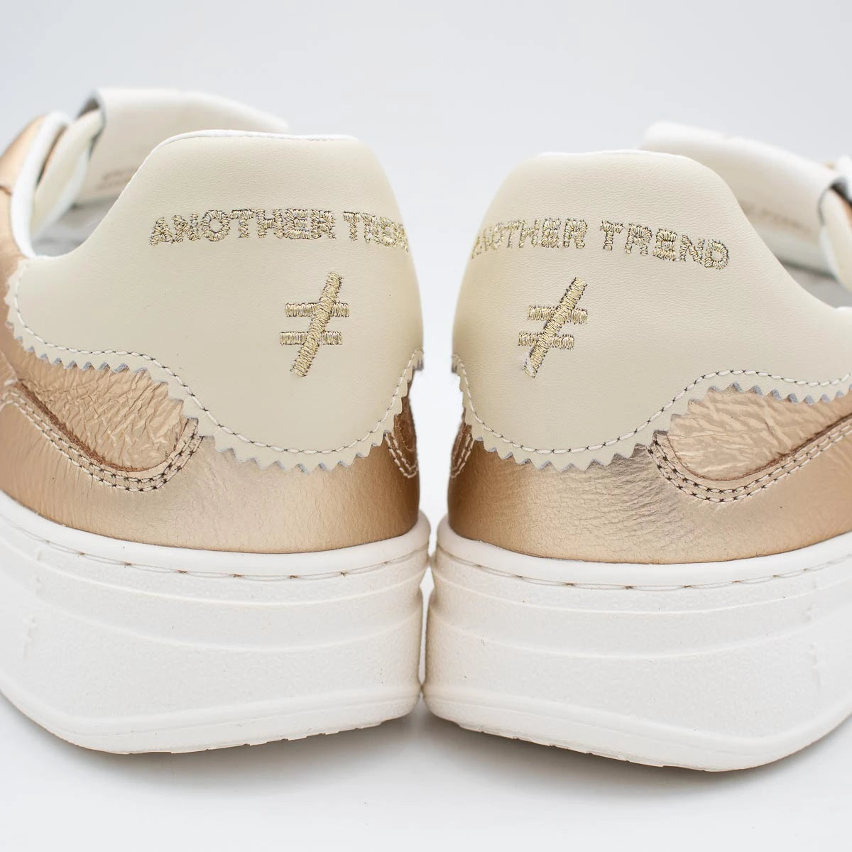 Another Trend Gold Trainer (Platform Sole) - A0352643