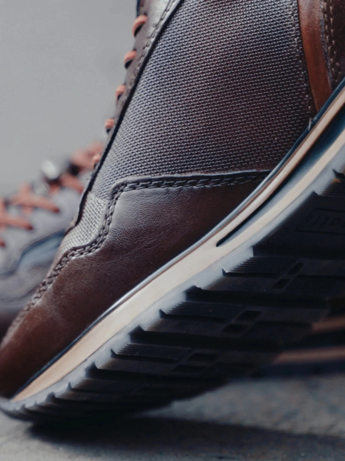 Bugatti Philip Brown Leather Trainer with Zip