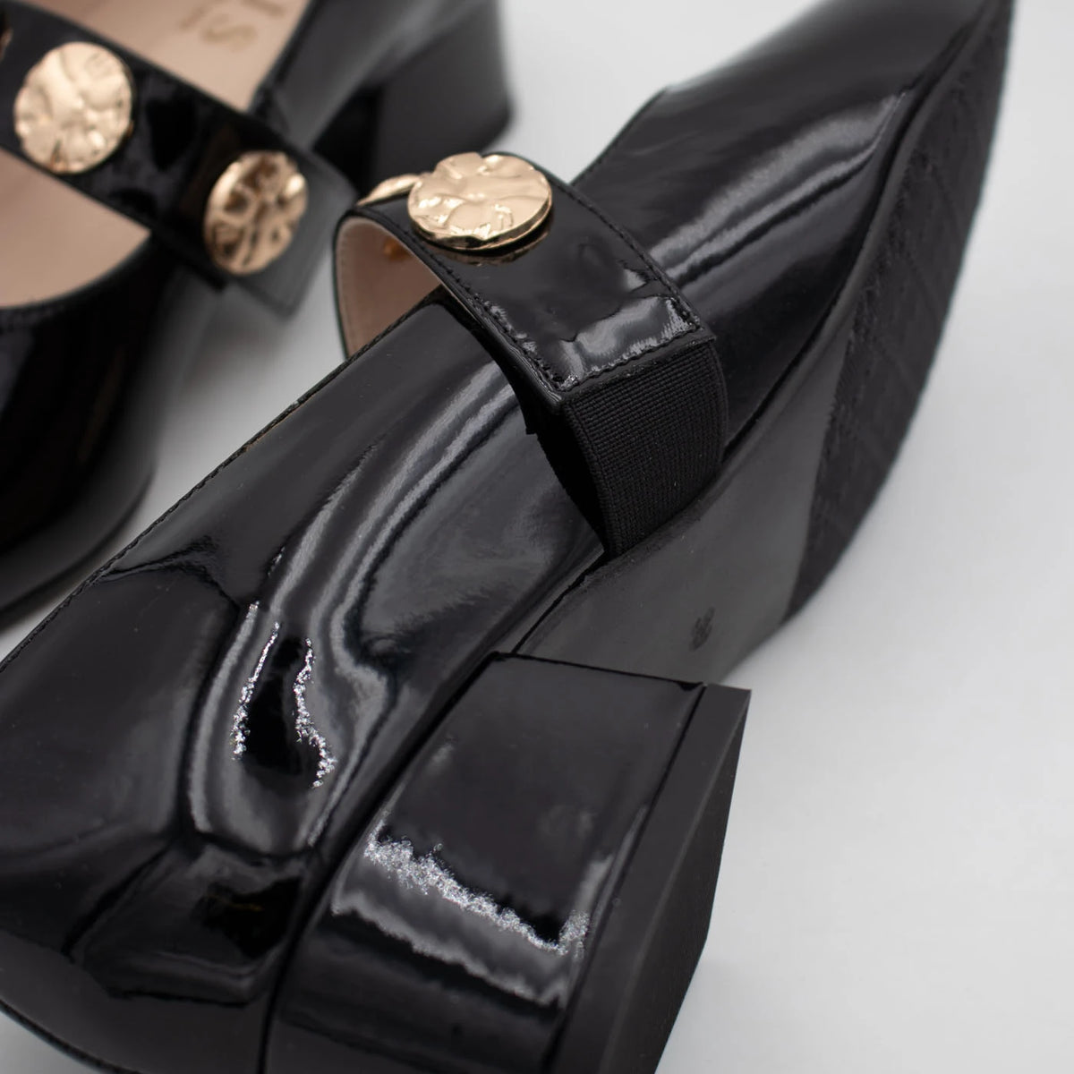 Emis Black Patent Leather Block Heel Mary Jane Shoes