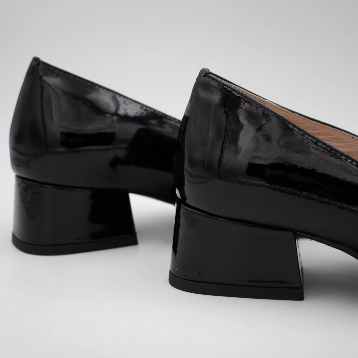 Emis Black Patent Leather Block Heel Mary Jane Shoes
