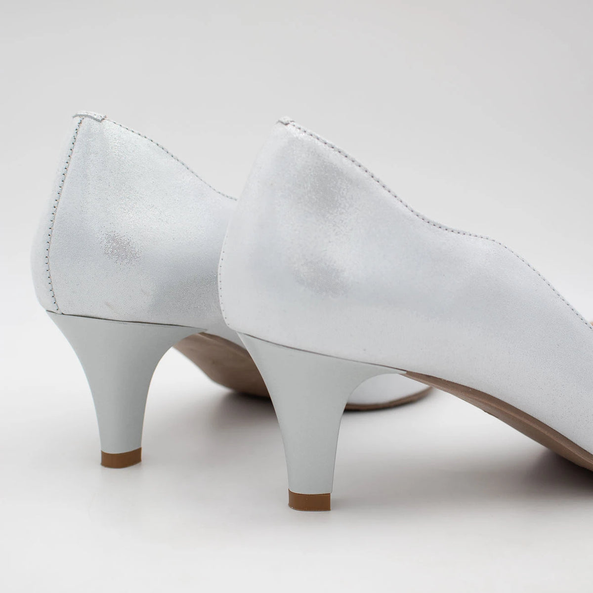 EMIS Silver Court Shoe (Wide Fit) – S7053/F219