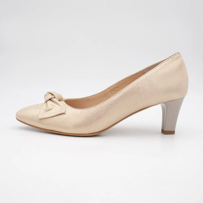 EMIS Gold Court Shoe (Wide Fit) – S8463/024