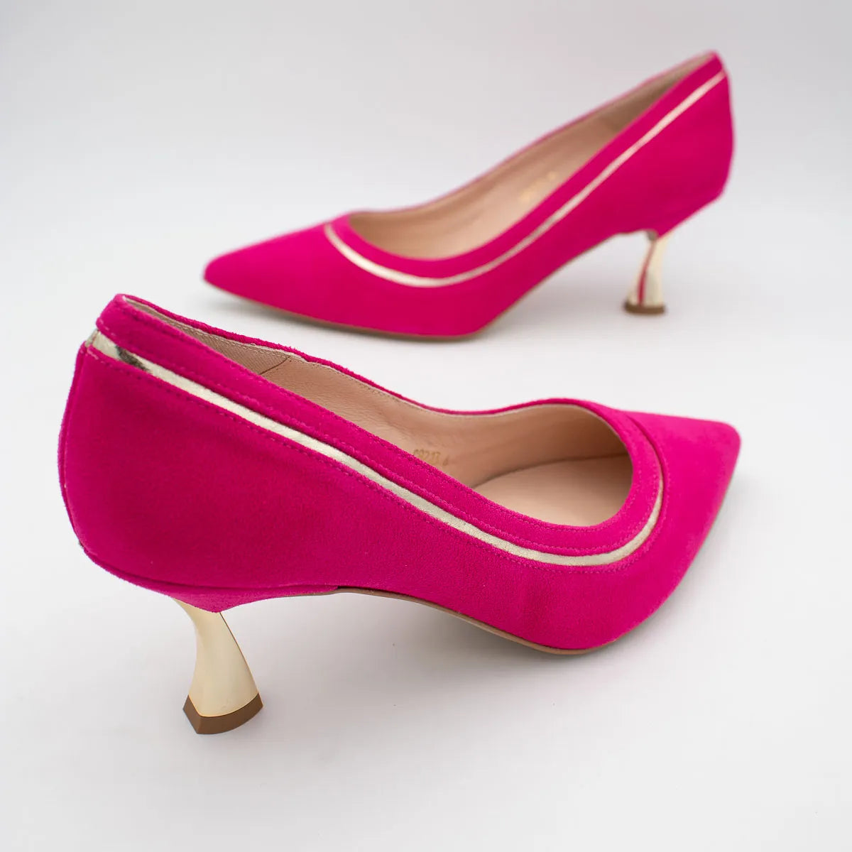 EMIS Fuchsia Court Shoe (Leather) – Z8213/082o