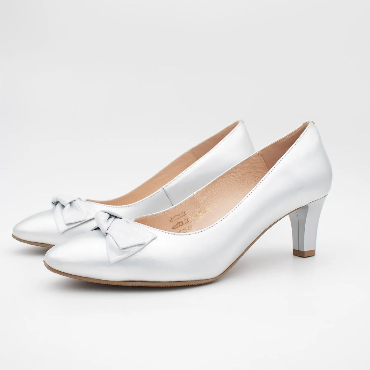 EMIS Silver Leather Court Heel with Bow Accent - Leavys Shoes