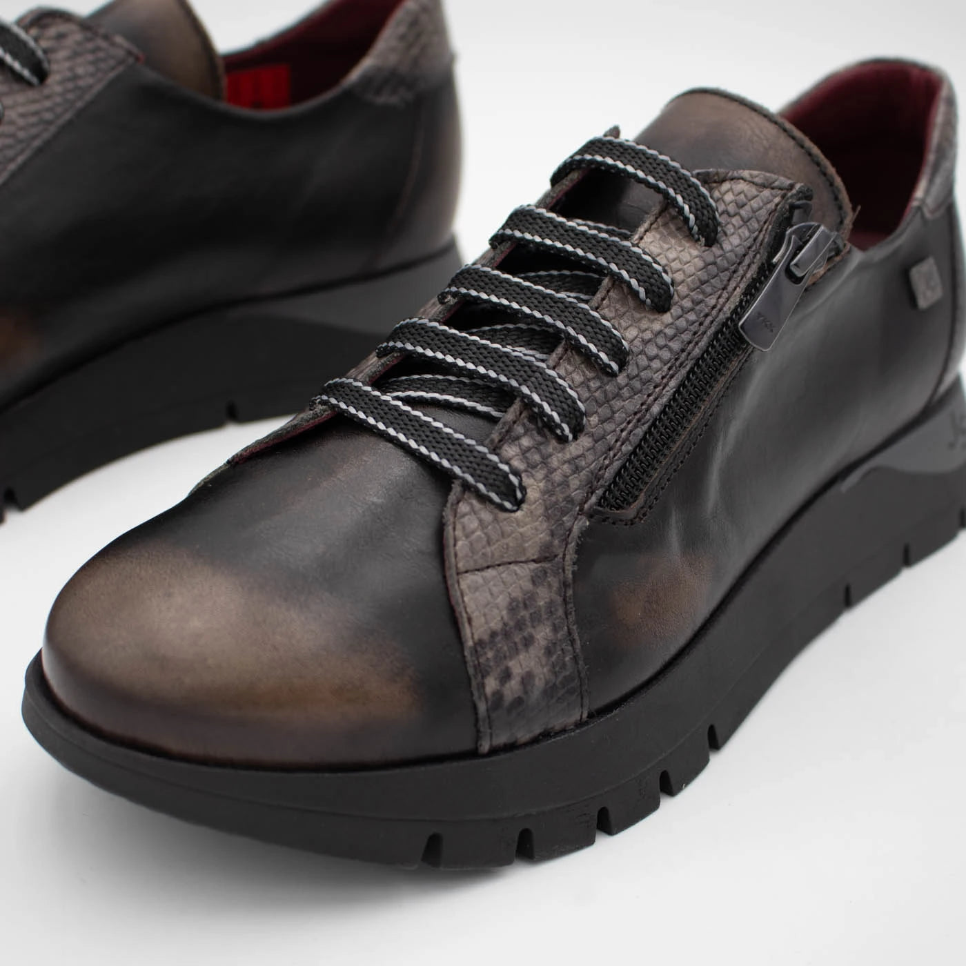 Jose Saenz Belén Black & Grey Snake Detail Leather Trainers