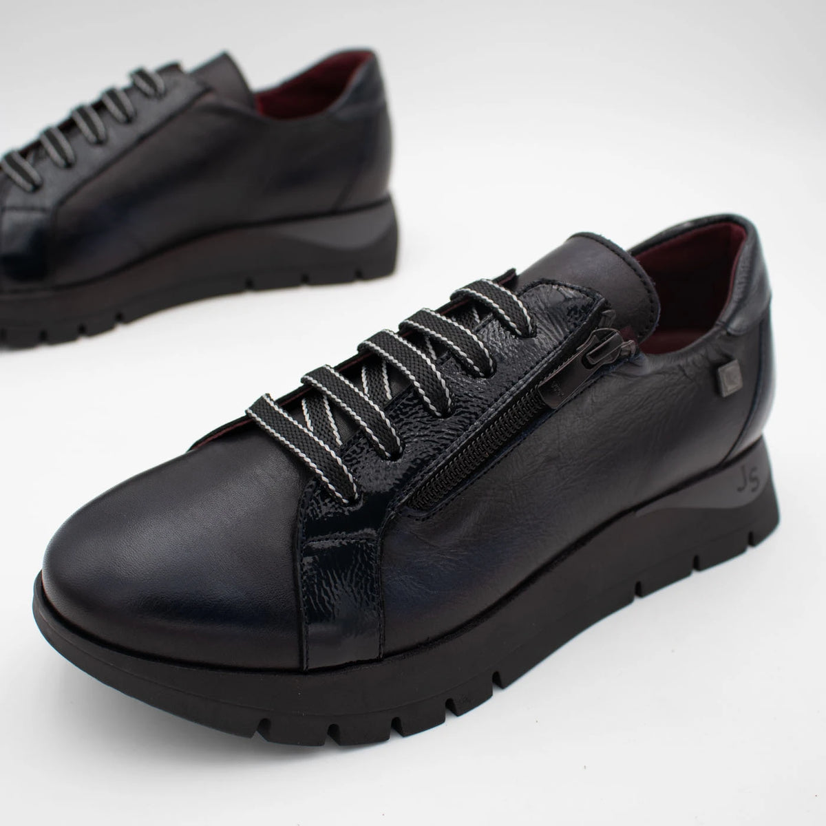 Jose Saenz Belén Navy Leather Zip Trainers