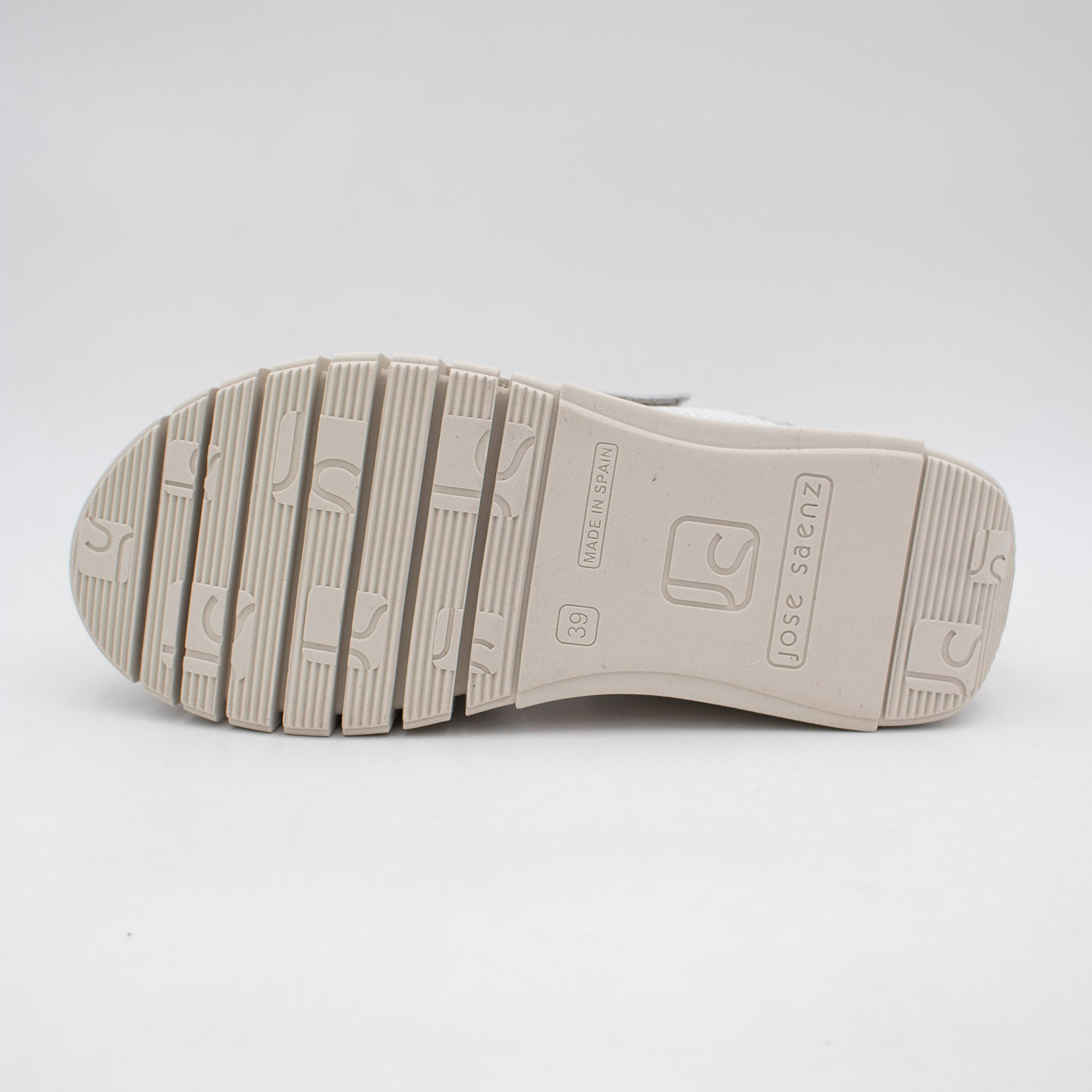Jose Saenz Silver White Sandal (Wide Fit) – 4235 PLATA/BLANCO