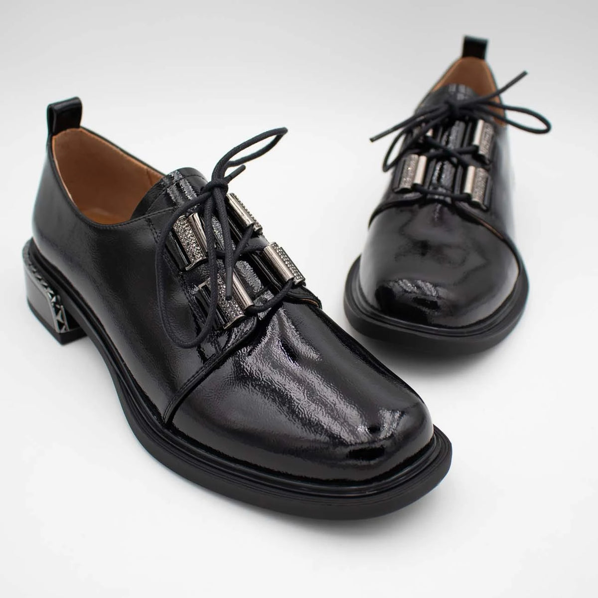 Loretta Vitale Black Patent Leather Lace-Up Shoe