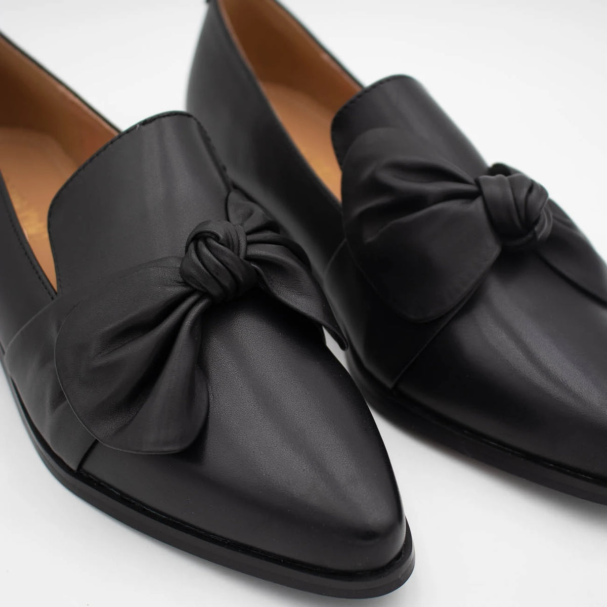 Loretta Vitale Black Leather Bow Loafer