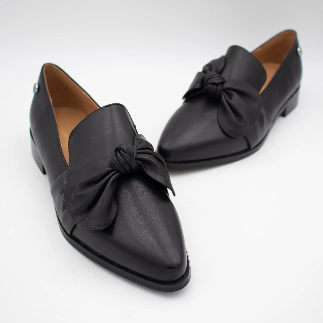 Loretta Vitale Black Leather Bow Loafer