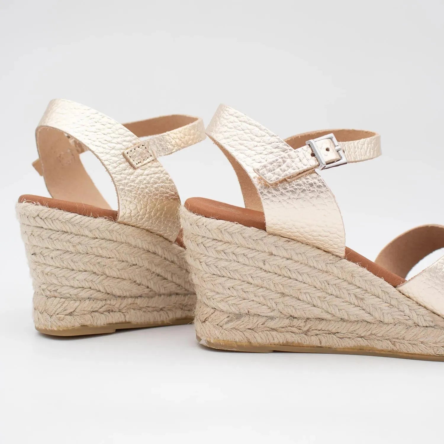 Oh! My Sandals Gold Espadrille Wedge – Stylish Comfort for Summer