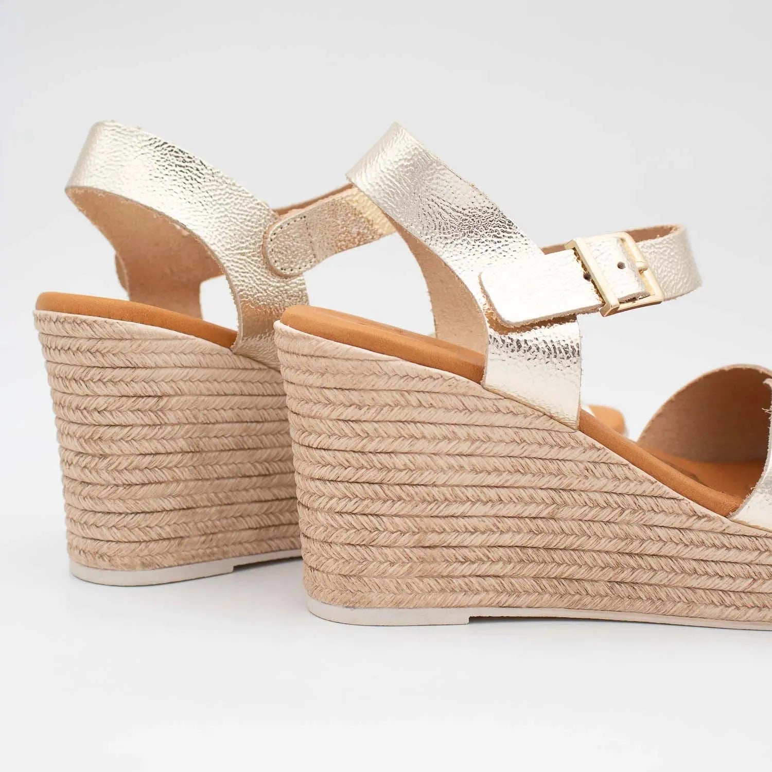 Oh! My Sandals Gold Espadrille Wedge – Effortless Summer Lift
