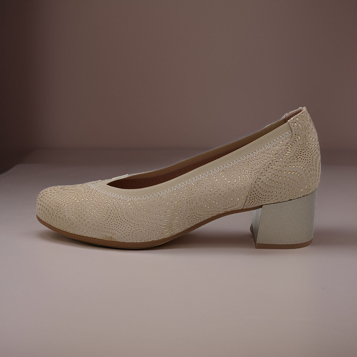 Pitillos Gold Textured Low-Heel Shoe with Elasticated Topline