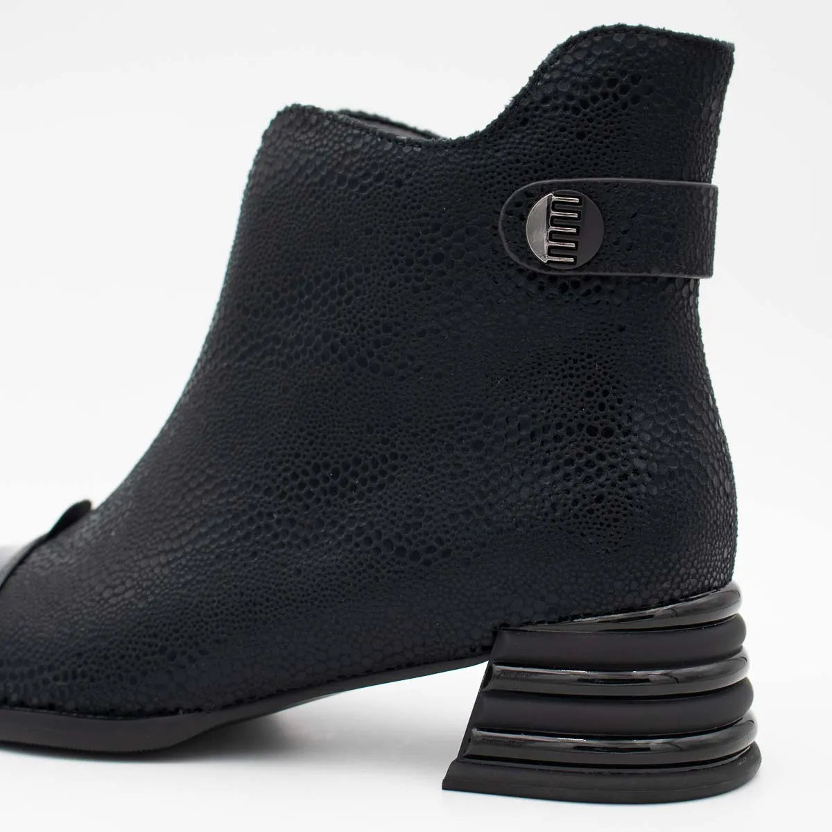 Redz D6456 Ankle Boots – Black - Leavys Shoes