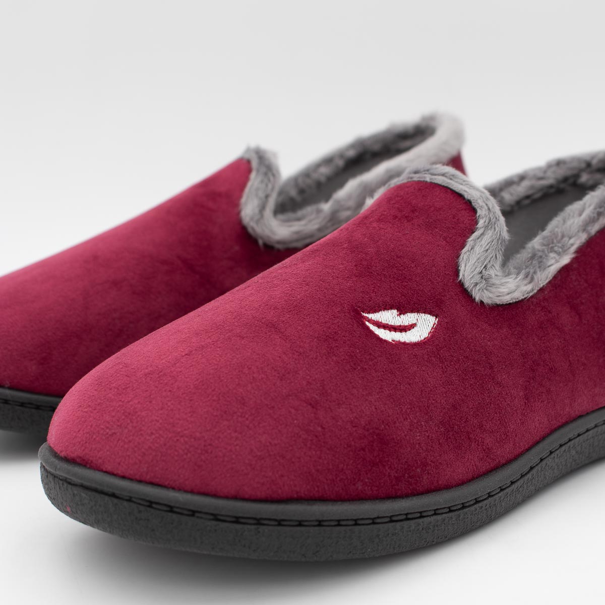 ROAL Plumaflex Women’s Slippers – Removable Eucalyptus Insole – Burgundy