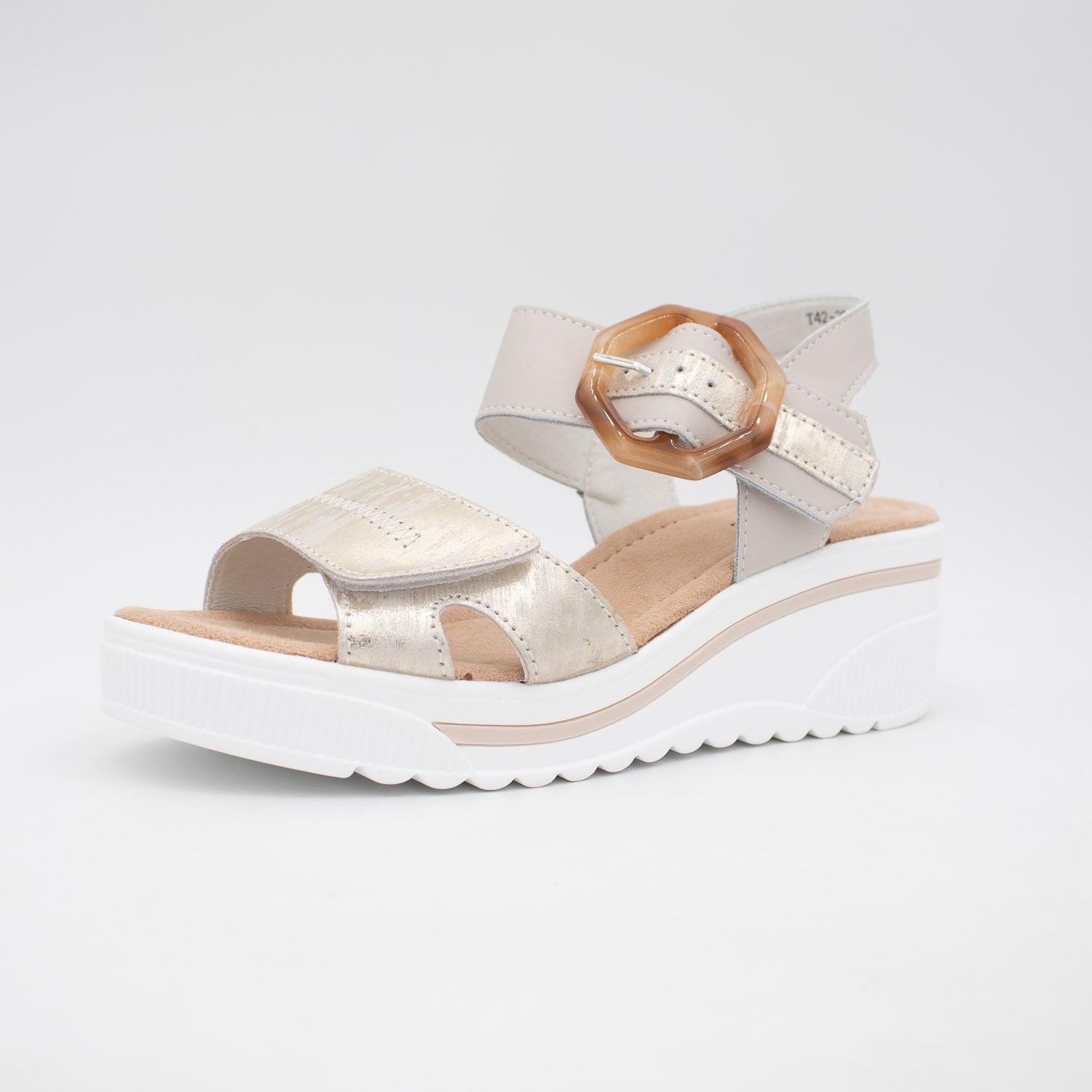 Redz Beige & Gold Wedge Sandal – Sporty Chic with Elegant Touch