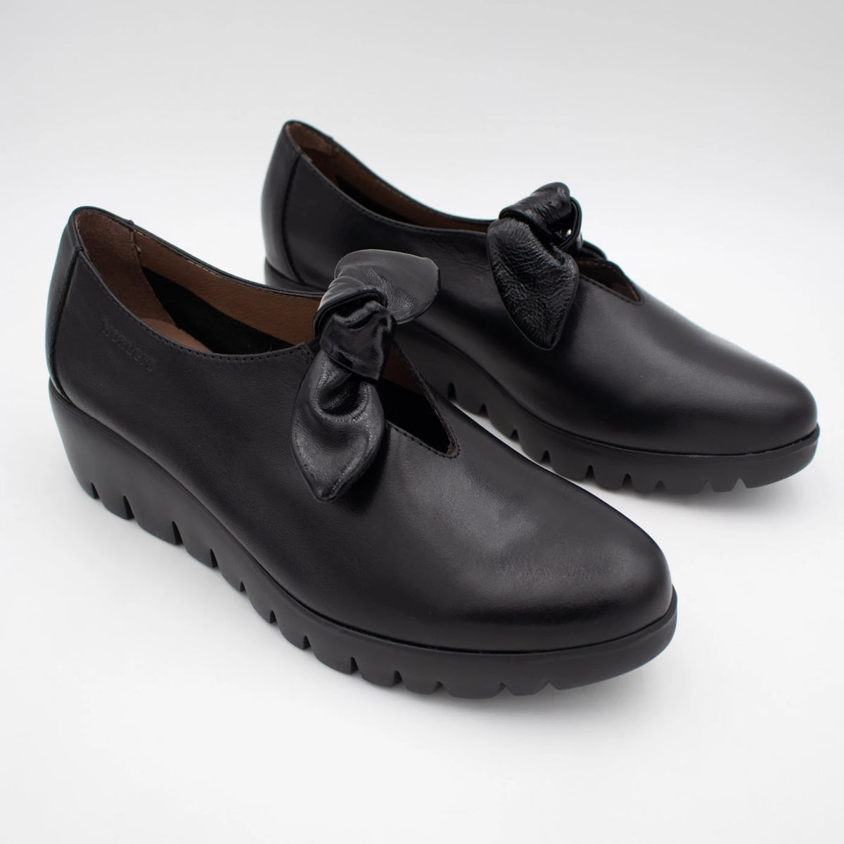 Wonders Black Leather Bow Wedge Slip-On Shoes