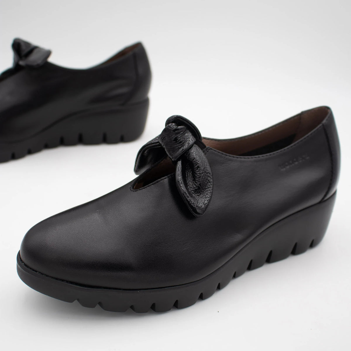 Wonders Black Leather Bow Wedge Slip-On Shoes