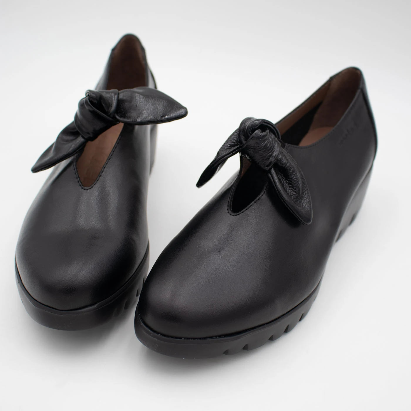 Wonders Black Leather Bow Wedge Slip-On Shoes