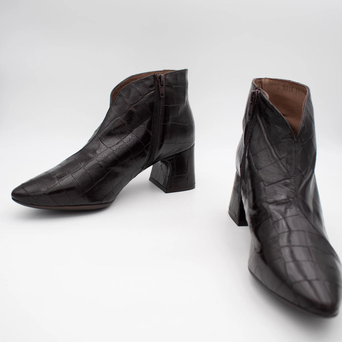 Wonders Eliot Dark Brown Croc Leather Ankle Boots