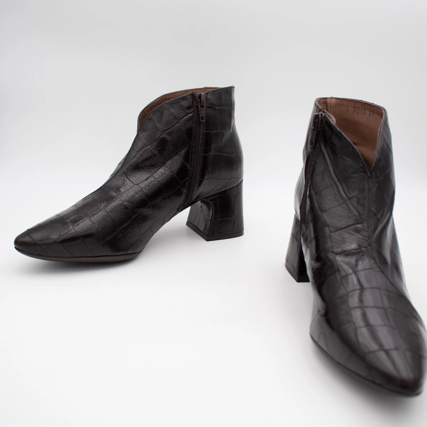 Wonders Eliot Dark Brown Croc Leather Ankle Boots