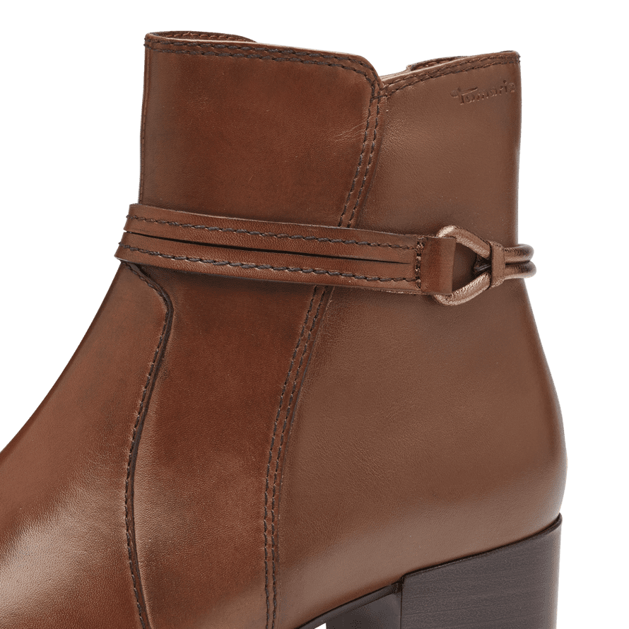 Close-up view of the rounded toe of the Tamaris Brown Leather Ankle Boots.