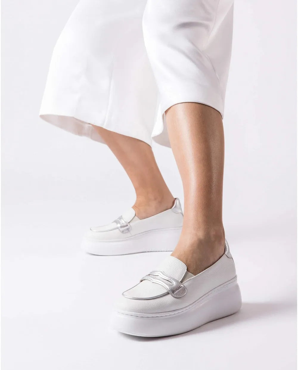 Wonders White BACAN Loafers – Timeless Elegance with a Modern Edge - Leavys Shoes