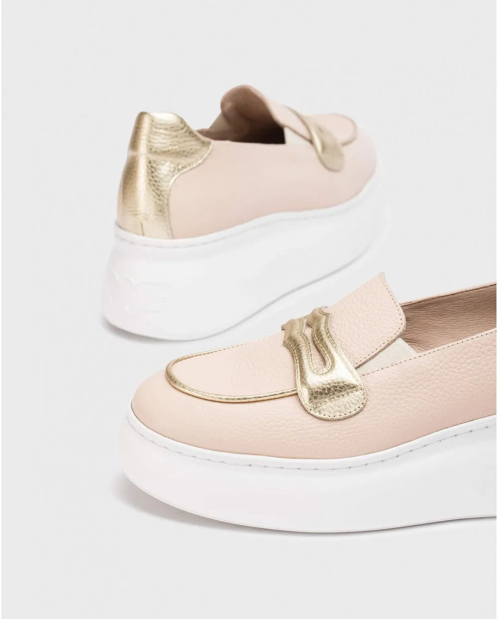 Wonders Light Pink BACAN Loafers – Soft Elegance with a Golden Touch - Leavys Shoes