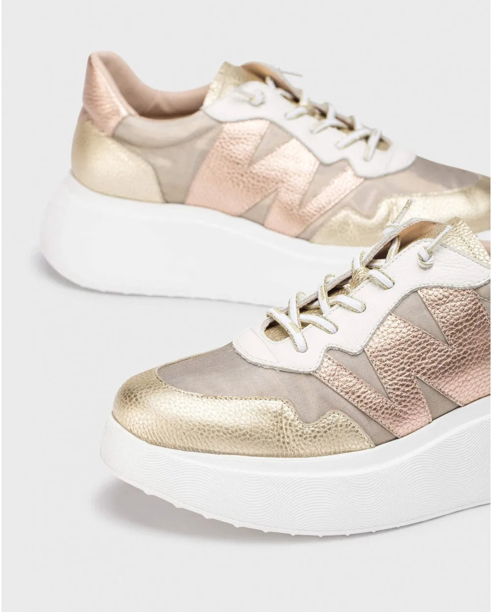 Wonders Gold ZENIT Sneakers – Effortless Glamour with Modern Comfort - Leavys Shoes