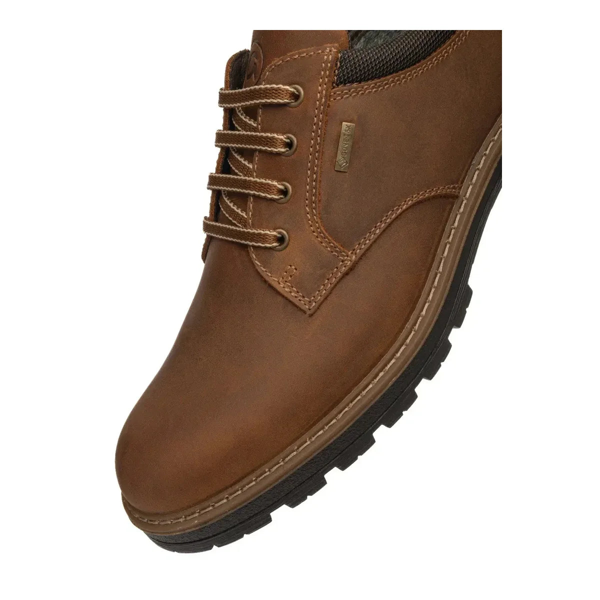 Close-up of the laces, brown leather and GORE-TEX badge on the Ara Frederick shoe.