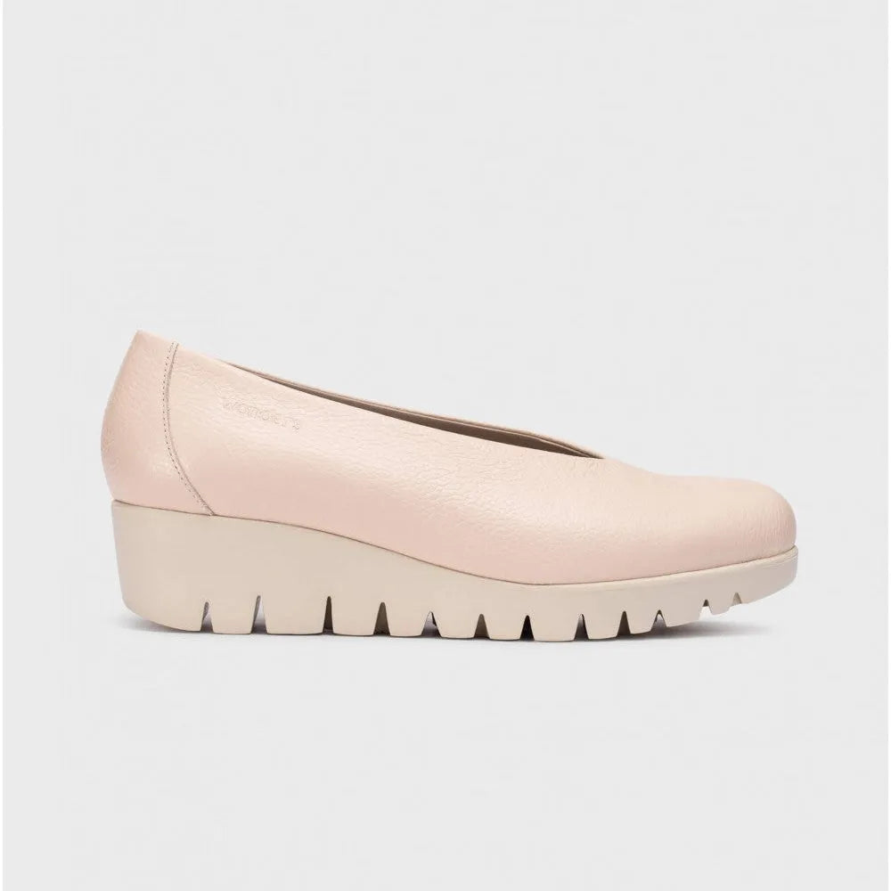 Pink FLY Wedge Shoes – Wonders Pale Pink Leather Leavys Shoes