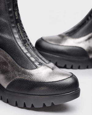 Close-up of the Wonders Ankle Boot showcasing the metallic detailing.