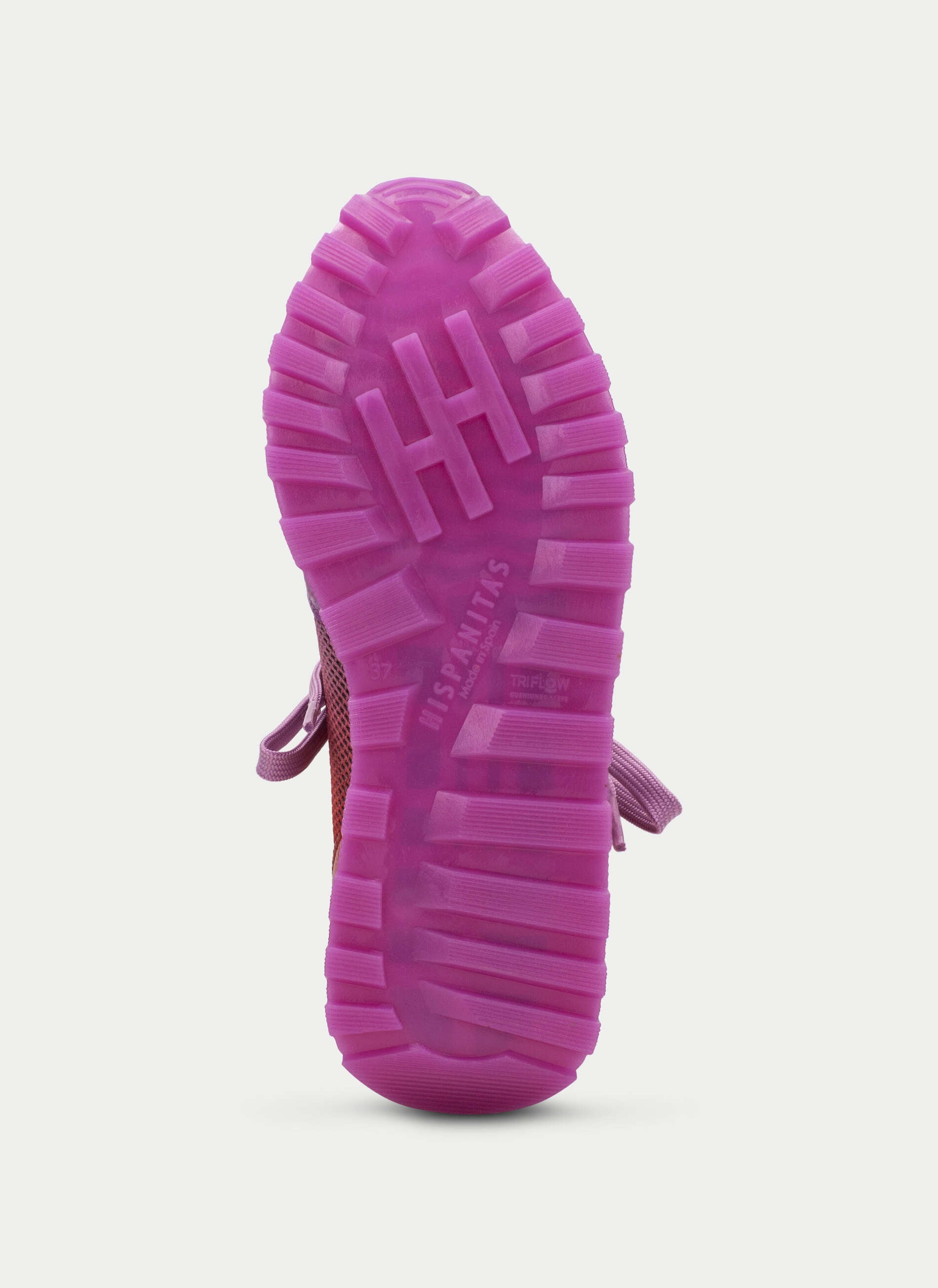Comfort-focused microfiber lining inside the sneaker.
