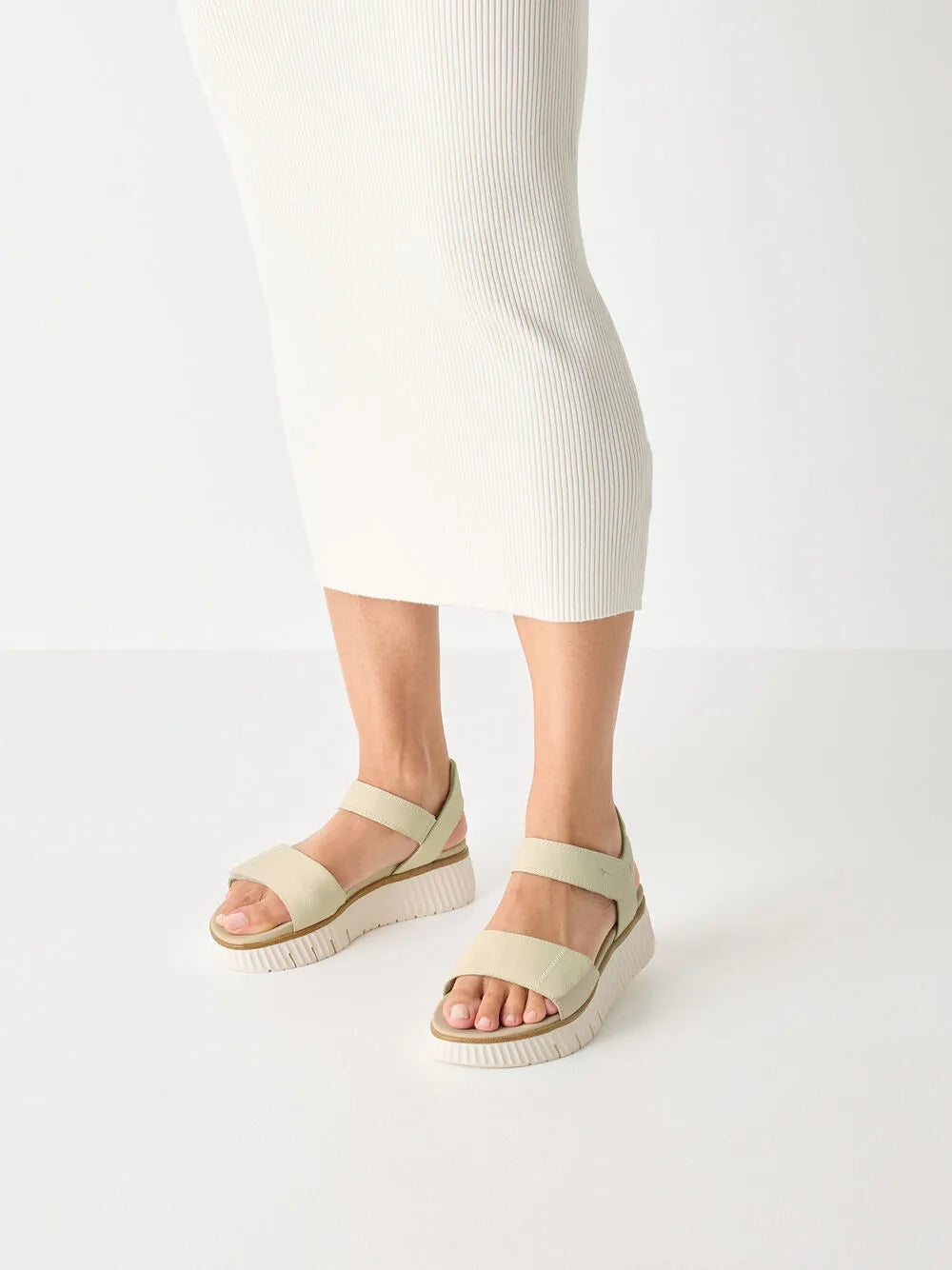 Tamaris Comfort Beige Summer Sandal – Adjustable Straps & Cushioned Fit